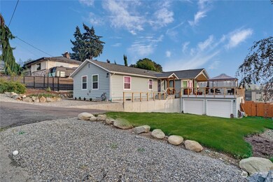 811 S 226th Place, Des Moines, WA 98198 - photo 2