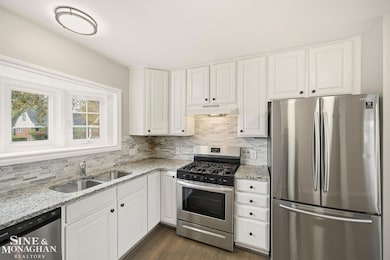 20521 Lancaster St, Harper Woods, MI 48225 - photo 5