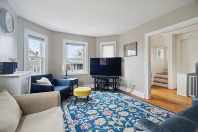 11 Tolman St unit 11, Waltham, MA 02453 - photo 3