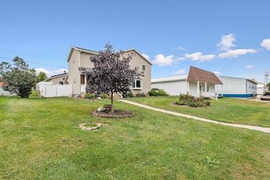 306 S Monroe St, Garnavillo, IA 52049 - photo 4