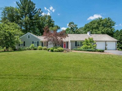 75 Newell Dr, Cumberland, RI 02864 - photo 2