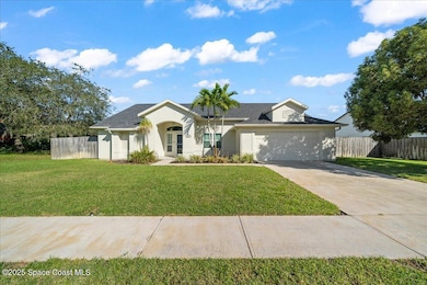 910 Brookshire Cir, Malabar, FL 32950 - photo 2