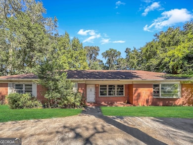 1918 E 63rd St, Savannah, GA 31404 - photo 3