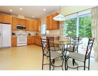 14 Pratt St, South Grafton, MA 01560 - photo 7
