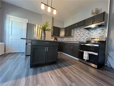 549 N 8th St, Allentown, PA 18102 - photo 7