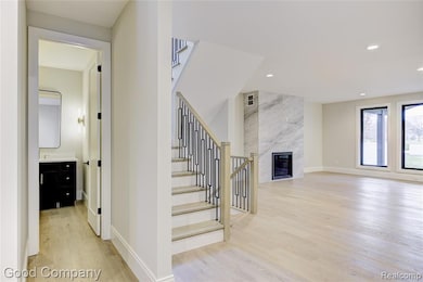 2533 N Vermont Ave, Royal Oak, MI 48073 - photo 7