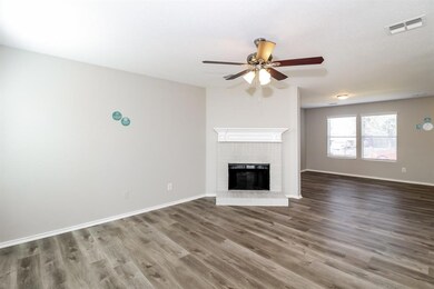 unlisted-address, Denton, TX 76210 - photo 5