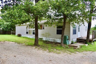 269 Morrow Bend Ln, Gainesville, TX 76240 - photo 3