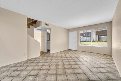 1077 Santo Antonio Dr unit 39, Colton, CA 92324 - photo 5