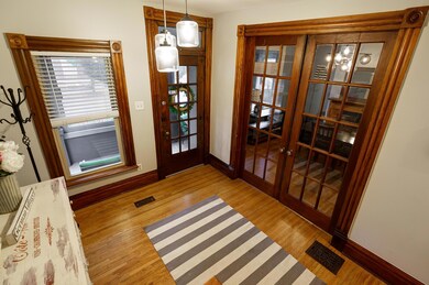 297 E Whittier St, Columbus, OH 43206 - photo 6