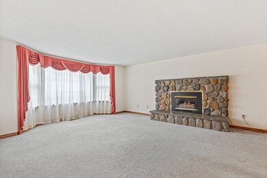 3592 E Evans Creek Rd, Rogue River, OR 97537 - photo 4