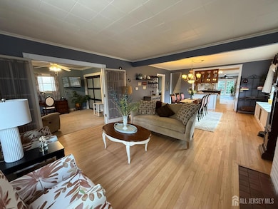 51 Thomas St, Metuchen, NJ 08840 - photo 7