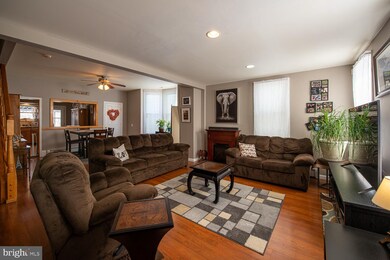 220 Center Ave, Jim Thorpe, PA 18229 - photo 4