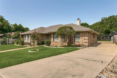 2505 Barr Dr, Bedford, TX 76021 - photo 2
