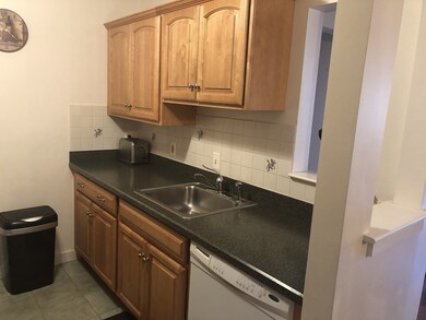 Crescent Park Condominiums unit 106, Woburn, MA 01801 - photo 5