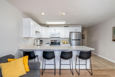 6-web-or-mls-1845 W Canyon View Drive #1