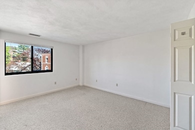 1600 Massachusetts Ave unit 502, Cambridge, MA 02138 - photo 5