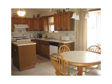 Kitchen. Eat in Kitchen with all appliances and sl
