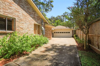 13827 Queensbury Ln, Houston, TX 77079 - photo 4