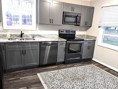 3865 Krafft Rd, Fort Gratiot, MI 48059 - photo 6