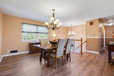 91 Darien Rd Howell Township-large-005-0