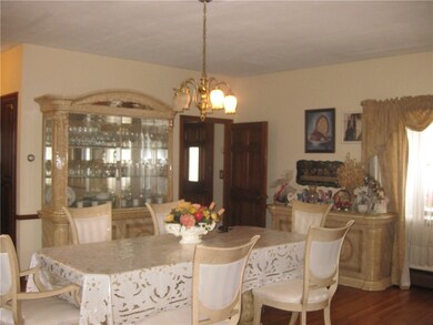 83 Wainwright St, Providence, RI 02908 - photo 6