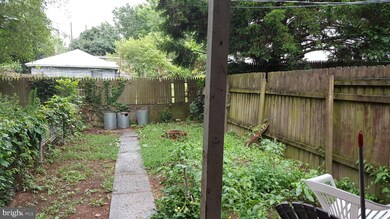 723 N 19th St, Harrisburg, PA 17103 - photo 4