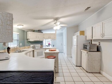 226 Cleveland St, Cleburne, TX 76031 - photo 7