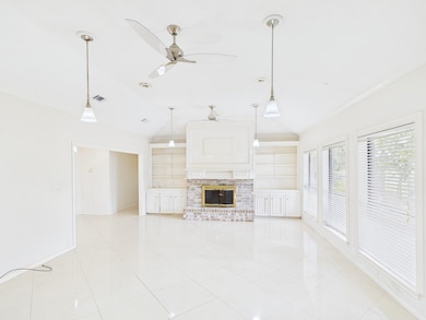 20435 Perryoak Dr, Humble, TX 77346 - photo 4