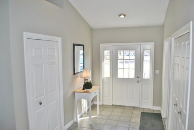 10 Dora St, Nashua, NH 03060 - photo 2