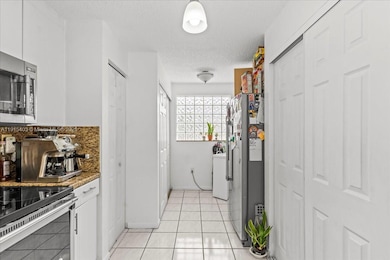 10014 Hammocks Blvd unit 2044, Miami, FL 33196 - photo 3