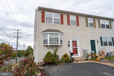 605 Jefferson St, Red Hill, PA 18076 - photo 3