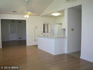 190 Tyler Cir unit B2, Strasburg, VA 22657 - photo 3