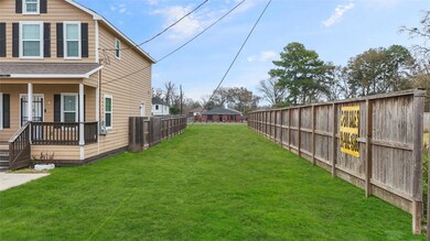 8000 Sealey St, Houston, TX 77088 - photo 4