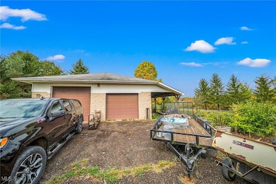 11470 Clay St, Huntsburg, OH 44046 - photo 4