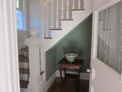 69 Perham St unit 2, West Roxbury, MA 02132 - photo 4