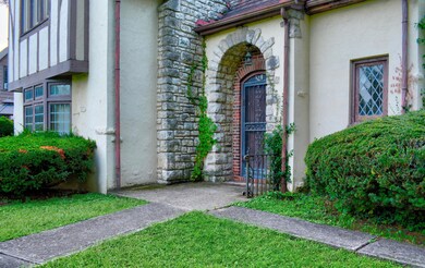 Front Exterior (2)