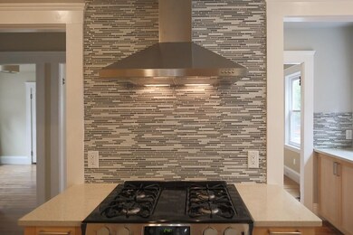 11 Irvington Rd unit 1, Somerville, MA 02144 - photo 3