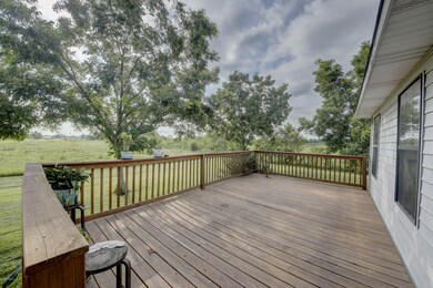 8708 Leleux Rd, New Iberia, LA 70560 - photo 7