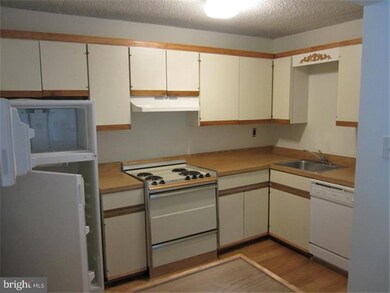 718 Putnam Blvd unit 10A, Wallingford, PA 19086 - photo 7