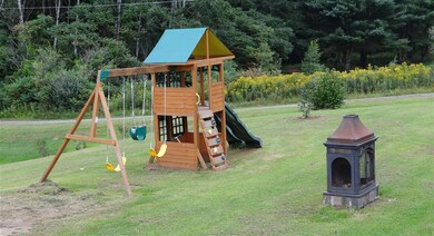 4 Cook Place, Claremont, NH 03743 - photo 4