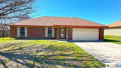 118 E Blancas Dr, Copperas Cove, TX 76522 - photo 2