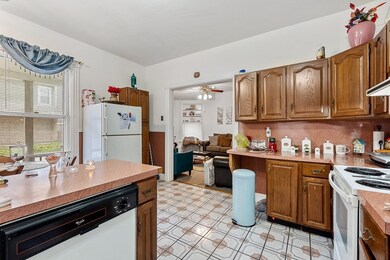 17 W Main St, Millers Falls, MA 01349 - photo 2