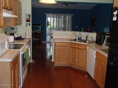 1792 Sawgrass kitchen