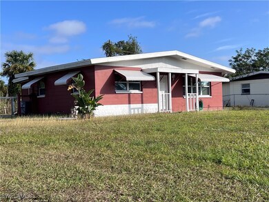 2601 Elmwood St, Fort Myers, FL 33901 - photo 3