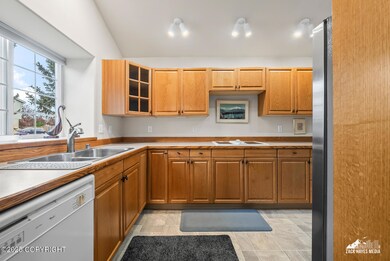 4156 Patterson St, Anchorage, AK 99504 - photo 4