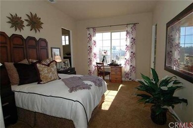 Main floor suite with large bathroom and walk-in c