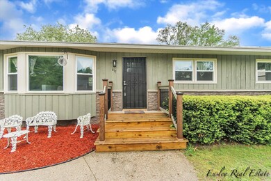 06-617-E-High-St-WindowStill-Real-Estate