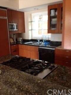 KITCHEN GAS COOK TOP, BUILT-IN MICROWAVE.  LARGE S