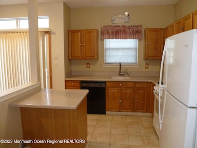 33 Austin St, Tinton Falls, NJ 07712 - photo 5